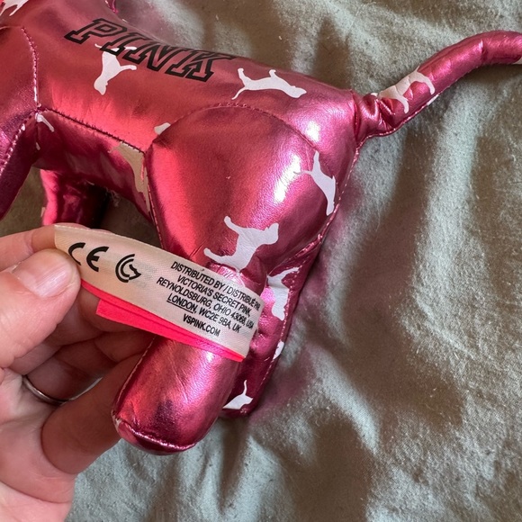 Victoria's Secret PINK 2018 Mini Dog *RARE* Collectible - Picture 8 of 8